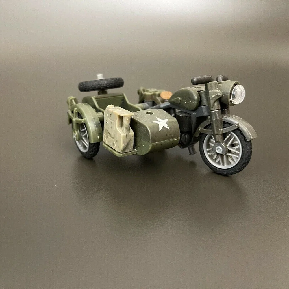 Mega Bloks AM76585 Two Seater Motorcycle‎ Replacement Add-on Piece Part Green